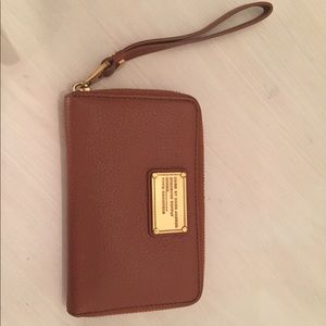Marc Jacobs wristlet